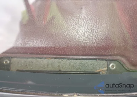 1988 Buick Electra T-Type z USA, uszkodzony, nr VIN 1G4CF51C7J1638383